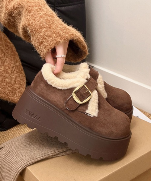 Vipoa(ヴィポア)の「厚底ムートンブーツ(ブーツ・レディース・キャメル/ブラウン・LARGE/MEDIUM/SMALL)」の18枚目の写真