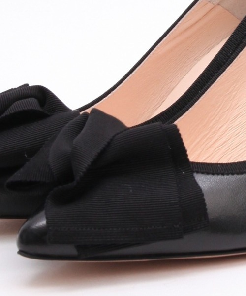 SEVEN TWELVE THIRTY(セヴントゥエルヴサーティー)の「LovelyWalkプラス ポインテッドリボンパンプス(パンプス・レディース・ブラック×ホワイト/ベージュ系その他/ブラック・22cm/22.5cm/23cm/23.5cm/24cm/24.5cm)」の9枚目の写真