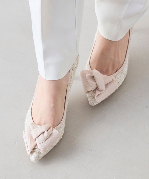 SEVEN TWELVE THIRTY(セヴントゥエルヴサーティー)の「LovelyWalkプラス ポインテッドリボンパンプス(パンプス・レディース・ブラック×ホワイト/ベージュ系その他/ブラック・22cm/22.5cm/23cm/23.5cm/24cm/24.5cm)」の16枚目の写真