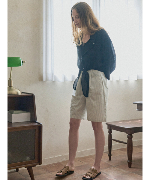 AVANT-G（アバン）の「Ribbon Crop Shirt - BLACK（シャツ/ブラウス・レディース・その他・FREE）」の4枚目の写真