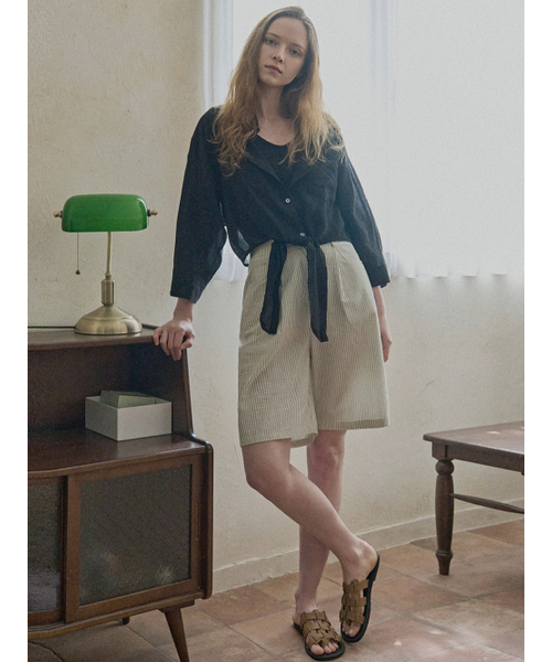 AVANT-G（アバン）の「Ribbon Crop Shirt - BLACK（シャツ/ブラウス・レディース・その他・FREE）」の5枚目の写真
