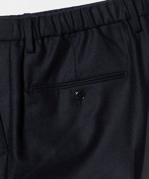 SOVEREIGN（ソブリン）の「＜SOVEREIGN＞フランネル ハーフギャザー イージースラックス（その他パンツ・メンズ・ネイビー・L）」の5枚目の写真