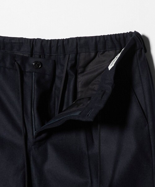 SOVEREIGN（ソブリン）の「＜SOVEREIGN＞フランネル ハーフギャザー イージースラックス（その他パンツ・メンズ・ネイビー・L）」の6枚目の写真