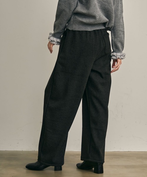 Clum(クルム)の「ストレートフィットスウェットパンツ(スウェットパンツ・レディース・ブラック/チャコールグレー・MEDIUM/SMALL)」の10枚目の写真
