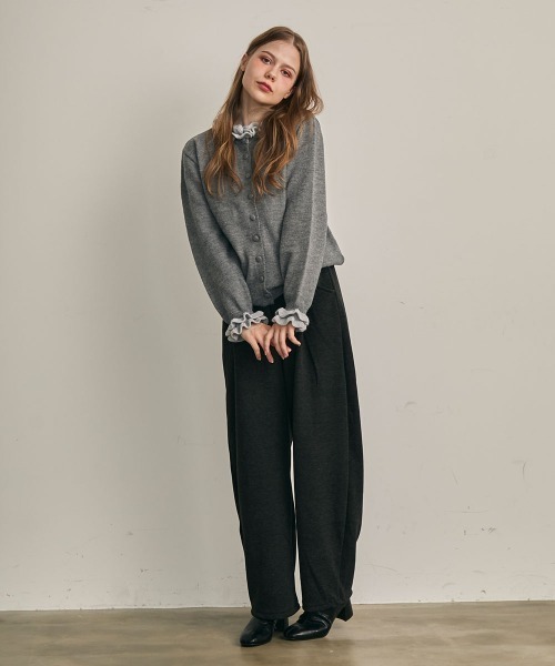 Clum(クルム)の「ストレートフィットスウェットパンツ(スウェットパンツ・レディース・ブラック/チャコールグレー・MEDIUM/SMALL)」の12枚目の写真
