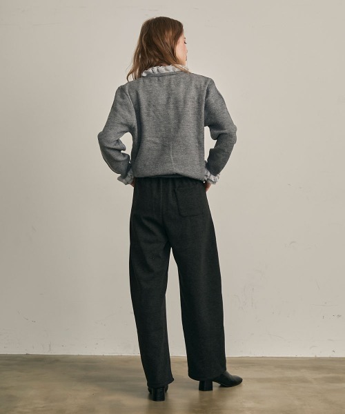 Clum(クルム)の「ストレートフィットスウェットパンツ(スウェットパンツ・レディース・ブラック/チャコールグレー・MEDIUM/SMALL)」の17枚目の写真