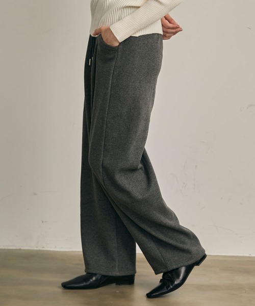 Clum(クルム)の「ストレートフィットスウェットパンツ(スウェットパンツ・レディース・ブラック/チャコールグレー・MEDIUM/SMALL)」の21枚目の写真