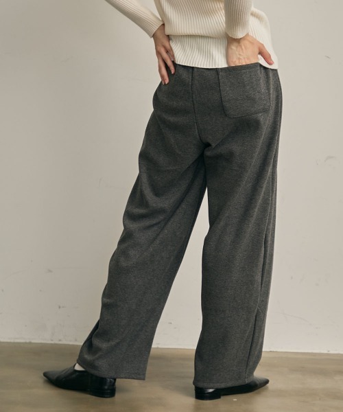 Clum(クルム)の「ストレートフィットスウェットパンツ(スウェットパンツ・レディース・ブラック/チャコールグレー・MEDIUM/SMALL)」の22枚目の写真