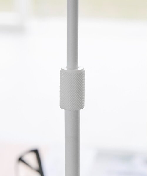 BIRTHDAY BAR（バースデイバー）の「【tower タワー】高さと角度が調節できる収納付きスタンドミラー（ミラー・レディース・ホワイト・0）」の8枚目の写真