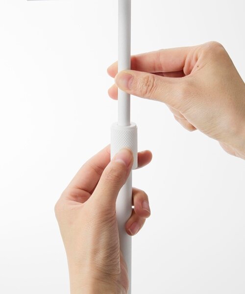 BIRTHDAY BAR（バースデイバー）の「【tower タワー】高さと角度が調節できる収納付きスタンドミラー（ミラー・レディース・ホワイト・0）」の7枚目の写真