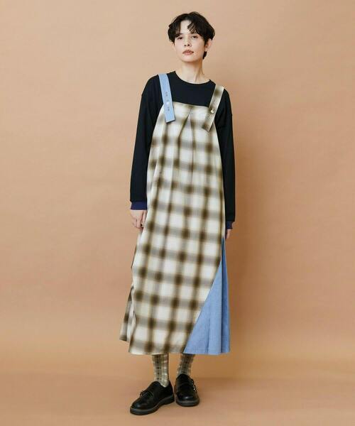 FRAPBOIS（フラボア）の「オンブレー ジャンパースカート（ジャンパースカート・レディース・ベージュ/グリーン・1/0）」の10枚目の写真