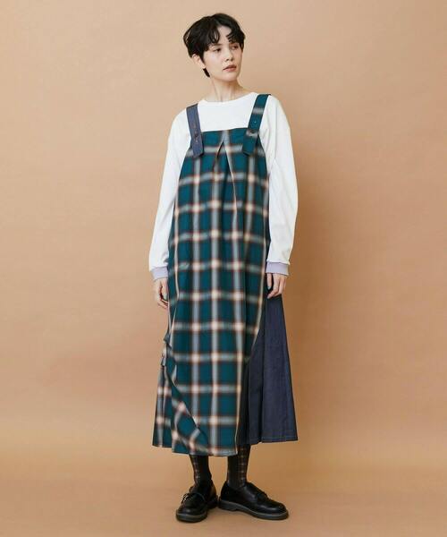 FRAPBOIS（フラボア）の「オンブレー ジャンパースカート（ジャンパースカート・レディース・ベージュ/グリーン・1/0）」の18枚目の写真