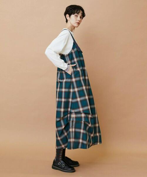 FRAPBOIS（フラボア）の「オンブレー ジャンパースカート（ジャンパースカート・レディース・ベージュ/グリーン・1/0）」の21枚目の写真