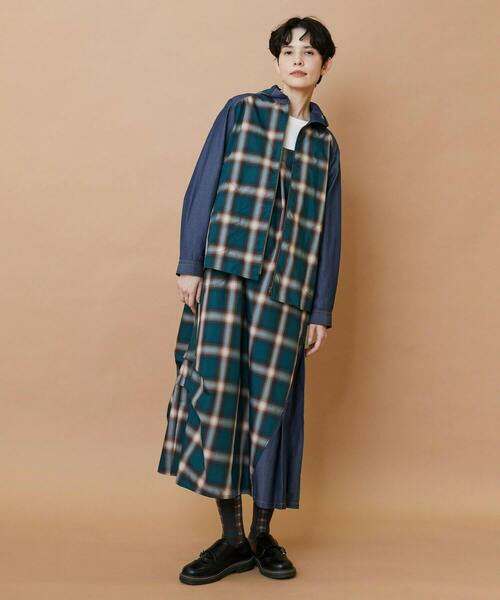 FRAPBOIS（フラボア）の「オンブレー ジャンパースカート（ジャンパースカート・レディース・ベージュ/グリーン・1/0）」の22枚目の写真