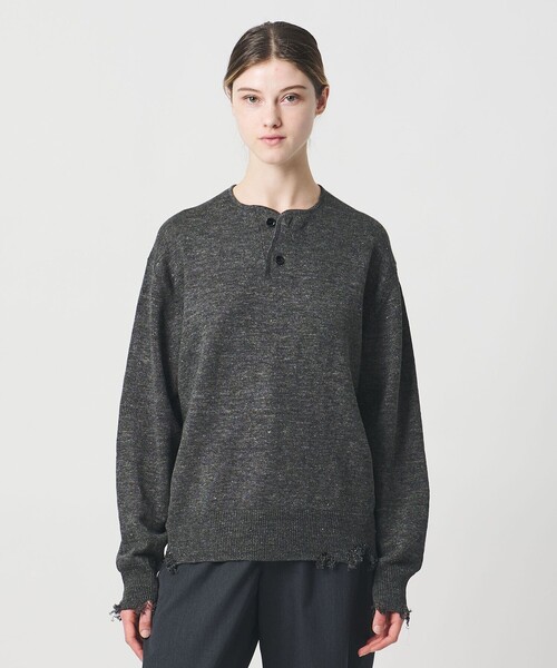 LOEFF(ロエフ)の「<LOEFF>ダメージ ヘンリーネック ニット UNISEX(ニット/セーター・レディース・ダークブラウン/ダークグレー・0/1/2)」の9枚目の写真