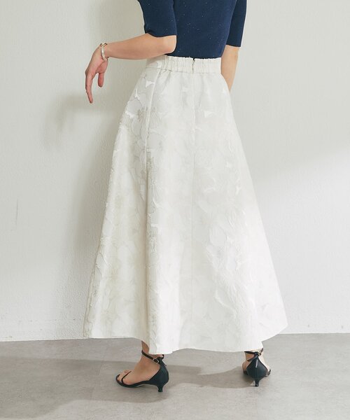 La boutique BonBon（ラブティックボンボン）の「【最強着映え】お花ジャガードスカート（スカート・レディース・サックスブルー/ホワイト/イエロー・36/38）」の12枚目の写真