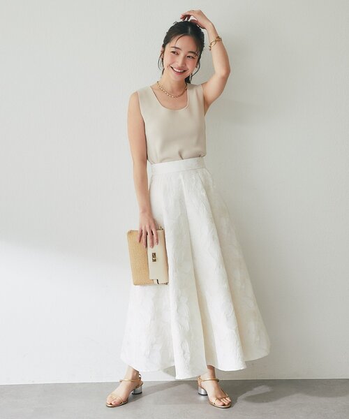 La boutique BonBon（ラブティックボンボン）の「【最強着映え】お花ジャガードスカート（スカート・レディース・サックスブルー/ホワイト/イエロー・36/38）」の18枚目の写真