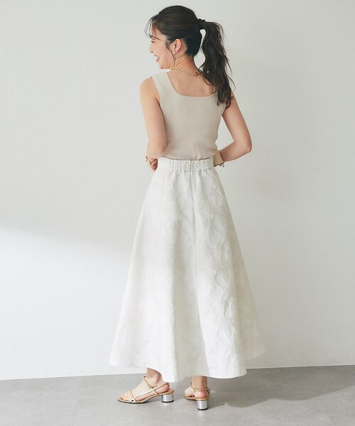 La boutique BonBon（ラブティックボンボン）の「【最強着映え】お花ジャガードスカート（スカート・レディース・サックスブルー/ホワイト/イエロー・36/38）」の20枚目の写真