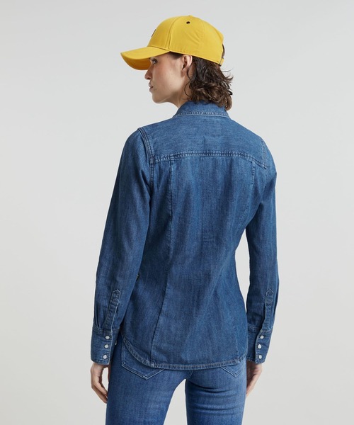 G-STAR（ジースター）の「Slim Western Shirt/スリムシルエットデニムシャツ（シャツ/ブラウス・レディース・ライトインディゴブルー/ダークインディゴブルー・X-SMALL/SMALL/MEDIUM）」の3枚目の写真
