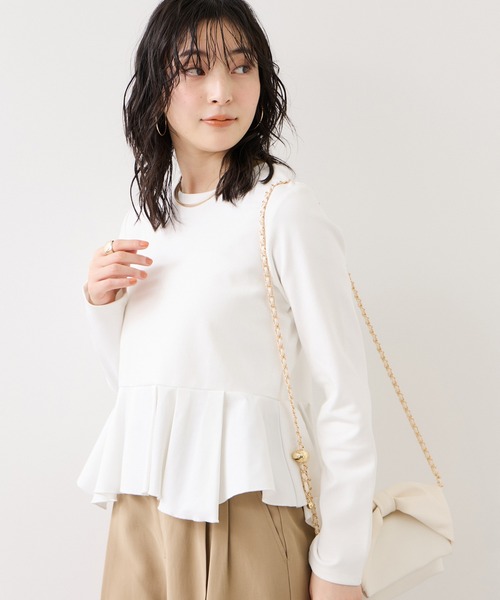 VIS（ビス）の「イレギュラーヘムペプラムカットソープルオーバー（Tシャツ/カットソー・レディース・ブラック/ホワイト・FREE）」の2枚目の写真