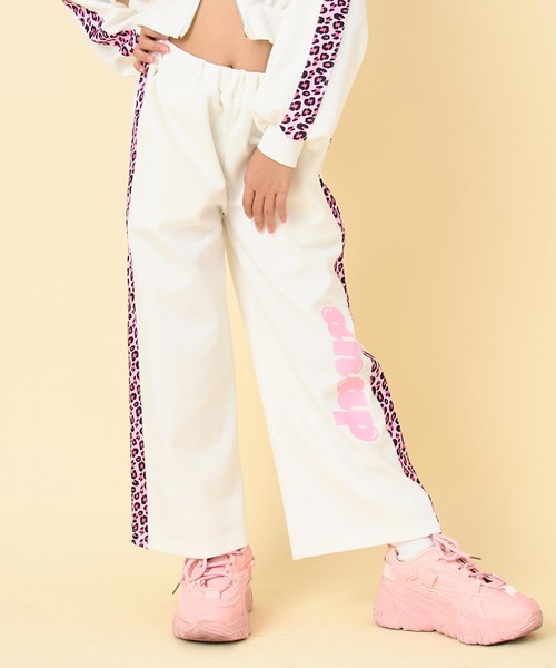 ANAP kids（アナップキッズ）の「ヒョウ柄 ライン ジャージ パンツ（別売りセットアップ）（その他パンツ・キッズ・オフホワイト/ラベンダー/ブラック・120/130/110）」の2枚目の写真