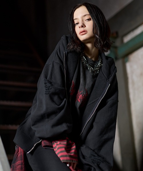 ERAR（エラー）の「【ERAR】ヴィンテージ加工ハイダメージデザインダブルジップパーカー（パーカー・メンズ・ブラック系/ブラック・S/M/L/XL）」の6枚目の写真