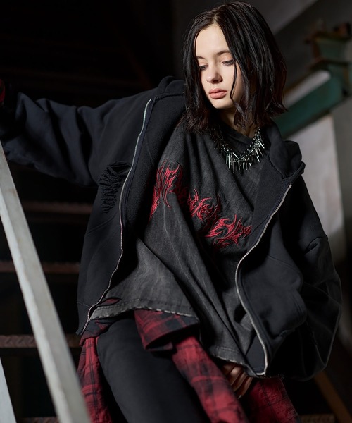 ERAR（エラー）の「【ERAR】ヴィンテージ加工ハイダメージデザインダブルジップパーカー（パーカー・メンズ・ブラック系/ブラック・S/M/L/XL）」の12枚目の写真