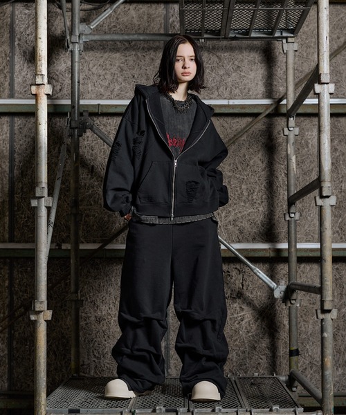 ERAR（エラー）の「【ERAR】ヴィンテージ加工ハイダメージデザインダブルジップパーカー（パーカー・メンズ・ブラック系/ブラック・S/M/L/XL）」の16枚目の写真