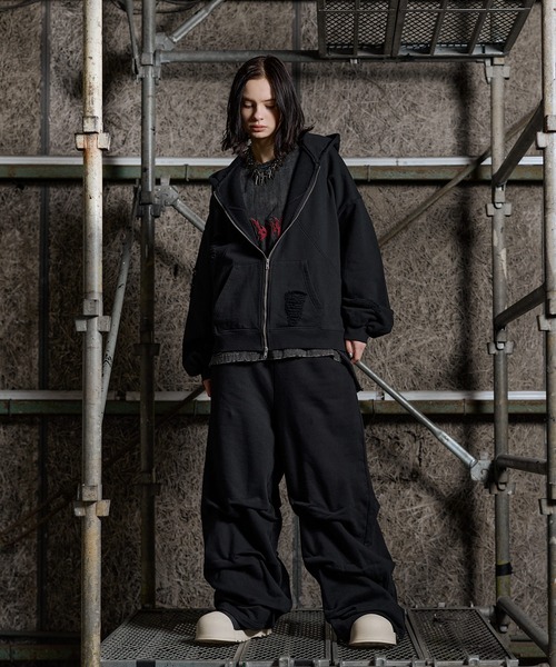 ERAR（エラー）の「【ERAR】ヴィンテージ加工ハイダメージデザインダブルジップパーカー（パーカー・メンズ・ブラック系/ブラック・S/M/L/XL）」の17枚目の写真