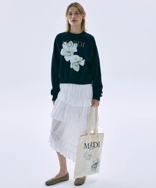 Mardi Mercredi(マルディメクルディ)の「SWEATSHIRT RAGLAN LILIES / スウェット シャツ ラグラン リリー(スウェット・レディース・ネイビー/オートミール・FREE)」の3枚目の写真