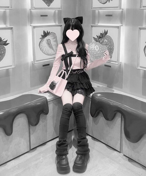 OLIVE des OLIVE（オリーブデオリーブ）の「【インフルエンサー企画】miko present ribbon tops（Tシャツ/カットソー・レディース・ピンク/ブラック・FREE）」の13枚目の写真