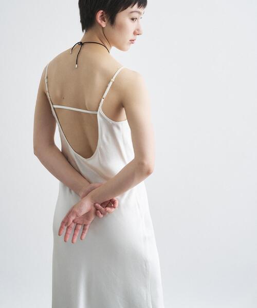 CODE A（コードエー）の「satin cami dress（ワンピース・レディース・ブラック/ライトグレー/ホワイト・00）」の7枚目の写真