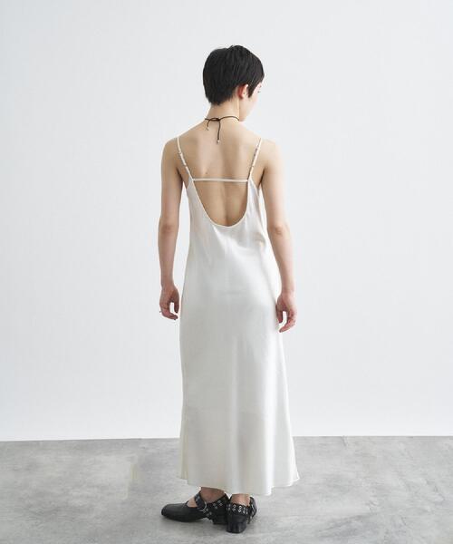 CODE A（コードエー）の「satin cami dress（ワンピース・レディース・ブラック/ライトグレー/ホワイト・00）」の8枚目の写真