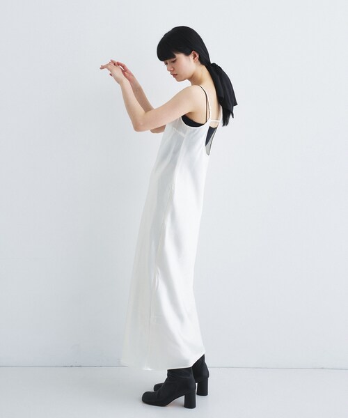 CODE A（コードエー）の「satin cami dress（ワンピース・レディース・ブラック/ライトグレー/ホワイト・00）」の11枚目の写真