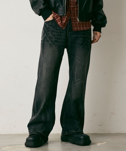 Shoowtime（ショウタイム）の「Crushed Washed Straight Denim Pants / クラッシュウォッシュドストレートデニムパンツ（デニムパンツ・メンズ・ブルー/ブラック・LARGE/MEDIUM/X-LARGE）」の5枚目の写真