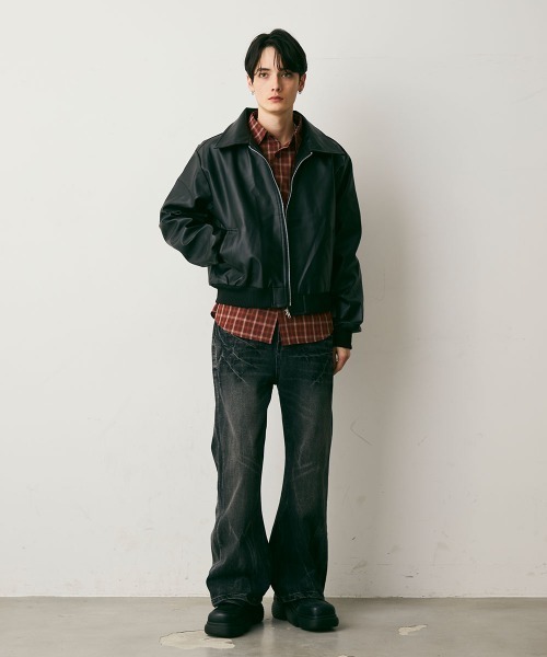 Shoowtime（ショウタイム）の「Crushed Washed Straight Denim Pants / クラッシュウォッシュドストレートデニムパンツ（デニムパンツ・メンズ・ブルー/ブラック・LARGE/MEDIUM/X-LARGE）」の8枚目の写真