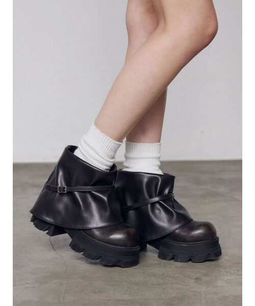 EMODA（エモダ）の「カバールーズローブーツ（ブーツ・レディース・ブラック/アイボリー・LARGE/MEDIUM/SMALL）」の3枚目の写真