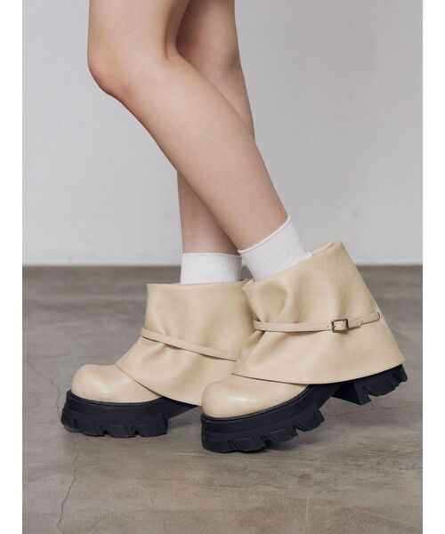 EMODA（エモダ）の「カバールーズローブーツ（ブーツ・レディース・ブラック/アイボリー・LARGE/MEDIUM/SMALL）」の12枚目の写真