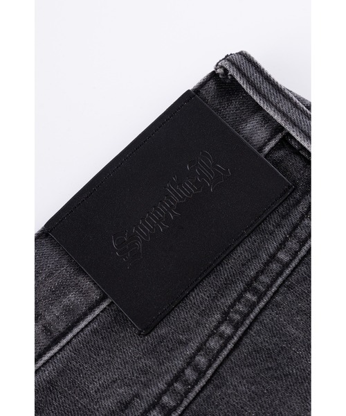 SUPPLIER（サプライヤー）の「デニムパンツ｜Fire Tribal Leather Patch Baggy Denim｜SUPPLIER（デニムパンツ・メンズ・ブラック/ブルー・X-LARGE/LARGE/MEDIUM/SMALL）」の8枚目の写真