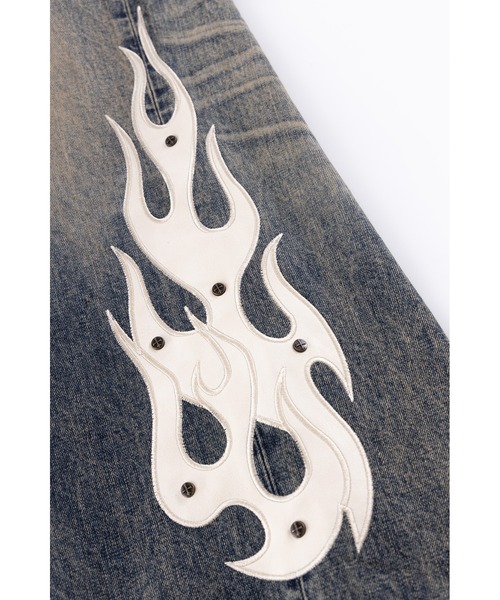 SUPPLIER（サプライヤー）の「デニムパンツ｜Fire Tribal Leather Patch Baggy Denim｜SUPPLIER（デニムパンツ・メンズ・ブラック/ブルー・X-LARGE/LARGE/MEDIUM/SMALL）」の10枚目の写真