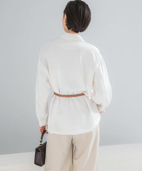 URBAN RESEARCH ROSSO WOMEN（アーバンリサーチ　ロッソ）の「オープンカラーヴィンテージシルキーサテンブラウス（シャツ/ブラウス・レディース・ベージュ系その他/オフホワイト・FREE）」の4枚目の写真