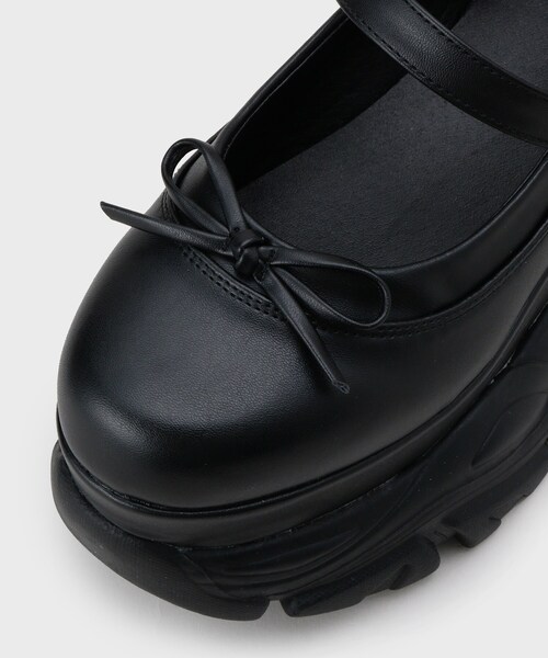 cs T&P(シーエスティーアンドピー)の「厚底ストラップリボンパンプス(パンプス・レディース・ブラック/アイボリー・L/LL/S/M)」の16枚目の写真