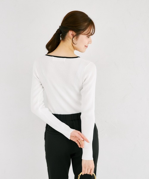 tocco closet(トッコ クローゼット)の「【ZOZO限定】配色ヘンリーネックカットソー(Tシャツ/カットソー・レディース・ホワイト×ブラック/ネイビー×ホワイト/その他・M)」の9枚目の写真