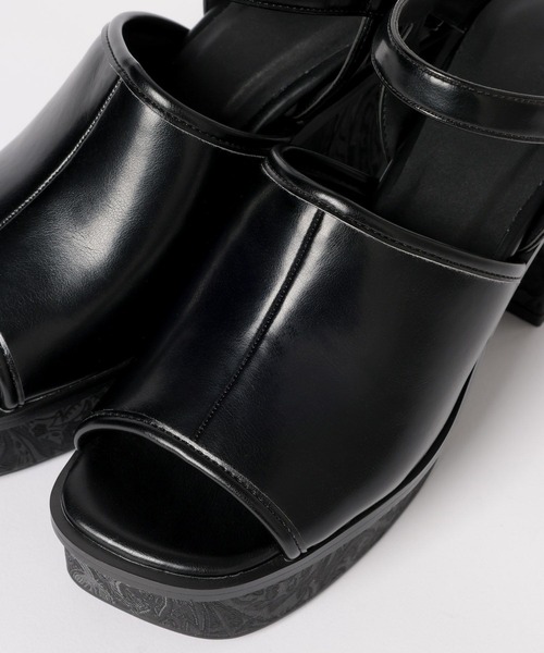 HARE(ハレ)の「【S/M/L 3サイズ展開】ガラソールチャンキーサンダル(HARE)(サンダル・レディース・ブラック系その他/ブラック/シルバー/ネイビー・SMALL/MEDIUM/LARGE)」の22枚目の写真
