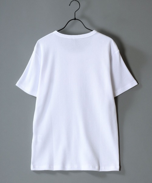SITRY（シトリー）の「Embroidery Henly Neck T-Shirt/ワンポイント刺繍 サーマル ワッフル ヘンリーネック 半袖Tシャツ レディース メンズ（Tシャツ/カットソー・メンズ・ブラック/ホワイト・M/L/S）」の5枚目の写真