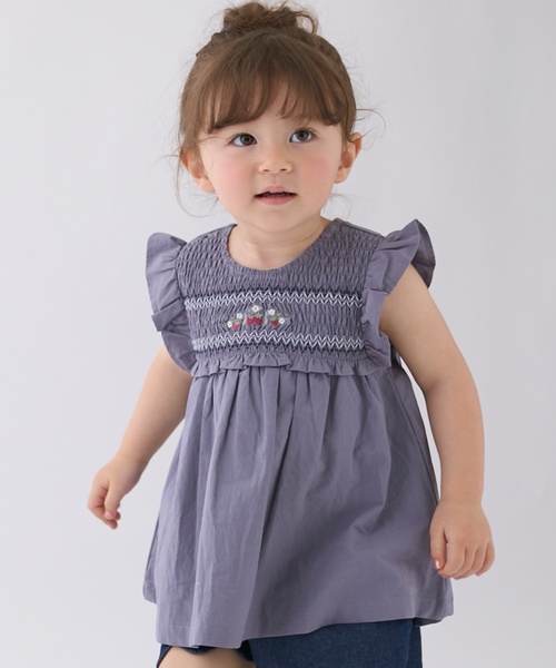 petit main（プティマイン）の「【リンク】いちご刺しゅうシャーリングチュニック（チュニック・キッズ・オフホワイト/ライトピンク/ブルーグレー・100cm/80ｃｍ/120cm/90cm/110cm/130cm）」の2枚目の写真