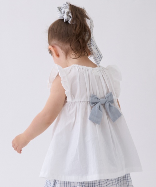 petit main（プティマイン）の「【リンク】いちご刺しゅうシャーリングチュニック（チュニック・キッズ・オフホワイト/ライトピンク/ブルーグレー・100cm/80ｃｍ/120cm/90cm/110cm/130cm）」の4枚目の写真