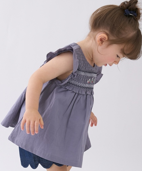 petit main（プティマイン）の「【リンク】いちご刺しゅうシャーリングチュニック（チュニック・キッズ・オフホワイト/ライトピンク/ブルーグレー・100cm/80ｃｍ/120cm/90cm/110cm/130cm）」の7枚目の写真