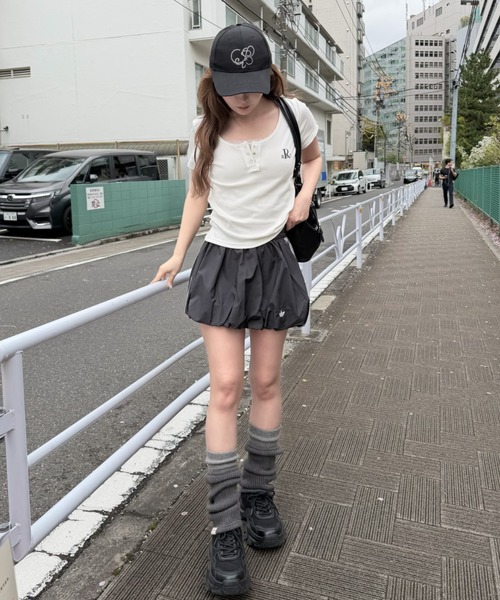 RAY CASSIN（レイカズン）の「【無地 / ボーダー】胸刺繍Uネックヘンリー半袖Tシャツ（Tシャツ/カットソー・レディース・ブラック/グレー系その他2/ホワイト/ホワイト系その他・FREE）」の11枚目の写真