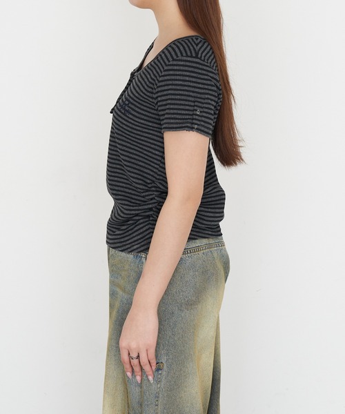 RAY CASSIN（レイカズン）の「【無地 / ボーダー】胸刺繍Uネックヘンリー半袖Tシャツ（Tシャツ/カットソー・レディース・ブラック/グレー系その他2/ホワイト/ホワイト系その他・FREE）」の22枚目の写真